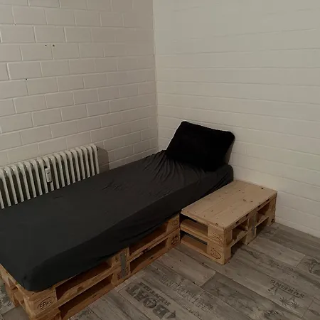 Appartement Guenstiges Kirchberg 2 Zimmer-bei Crailsheim-auch Fuer Monteure- 3 Betten 1 Schlafsofa - Einfache Schnucklige Unterkunft- Fuer 80 Eur Pauschal Kirchberg an der Jagst